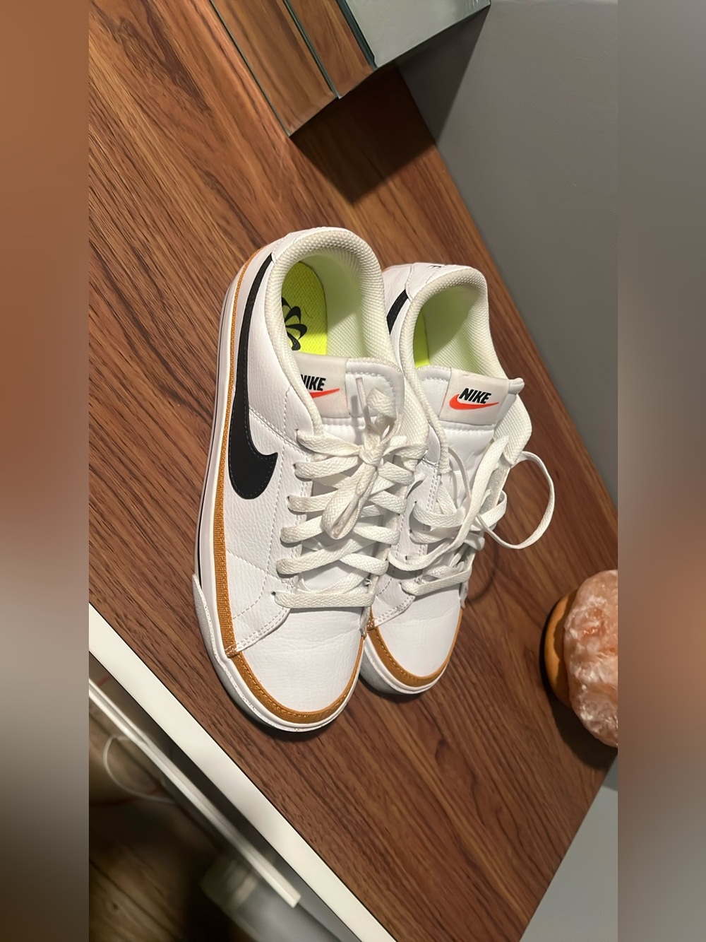 Women's Nike classic